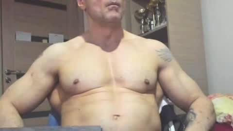 Laz online show from May 2026 10:40:02 PM