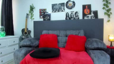 Carla online show from September 2025 11:58:01 AM