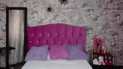 Snapshot of carla_naugthy_ chatting on January 2025 01:53:01 PM Carla naugthy online show from January 2025 01:53:01 PM