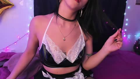 Carla online show from December 2024 04:01:02 AM