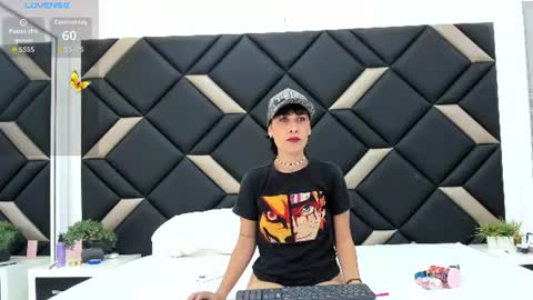Carla Linares online show from July 2026 07:31:01 PM