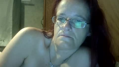 carleeswoman08 online show from June 2026 11:42:01 AM