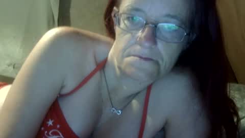 carleeswoman08 online show from June 2026 11:43:02 AM