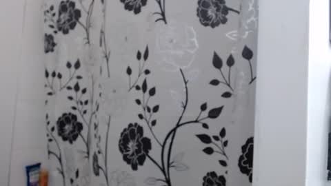 Snapshot of carliecreams chatting on September 2025 03:26:02 PM Carlie online show from September 2025 03:26:02 PM