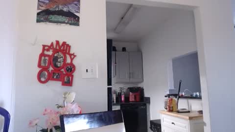 Carlie online show from April 2026 12:02:01 PM