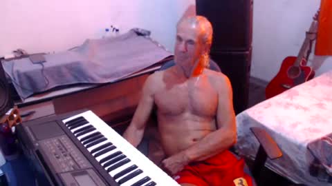 Snapshot of carlos2557 chatting on June 2026 12:50:02 PM carlos online show from June 2026 12:50:02 PM