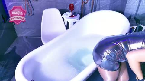 Carla Carla  I am sensual goddes and i was born for loveworshipping and enjoyment. online show from June 2026 12:43:02 AM