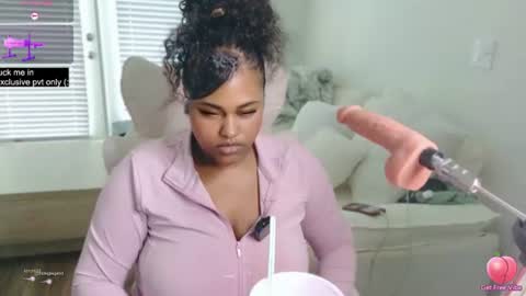 Snapshot of carmencash_ chatting on August 2026 03:58:02 PM Carmen Cash online show from August 2026 03:58:02 PM