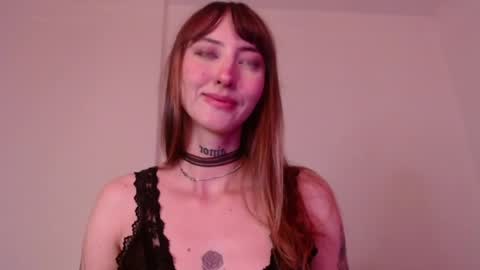 carmennrusso online show from May 2026 06:28:02 PM