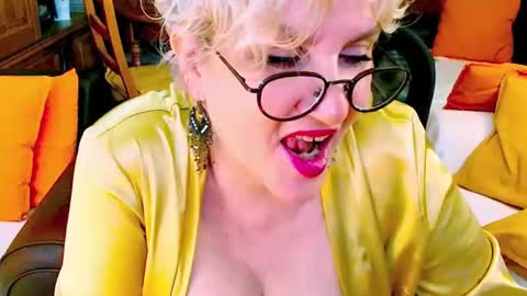 Snapshot of carmenrossi chatting on June 2026 08:16:02 AM Carmen online show from June 2026 08:16:02 AM