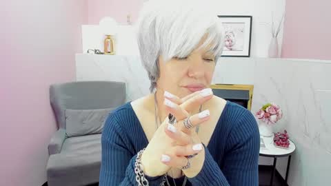 Carmen online show from December 2024 09:12:02 PM