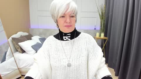 Carmen online show from January 2025 08:54:01 PM