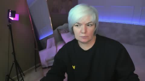Carmen online show from May 2026 08:47:02 PM