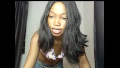 caroline online show from March 2026 04:18:01 AM