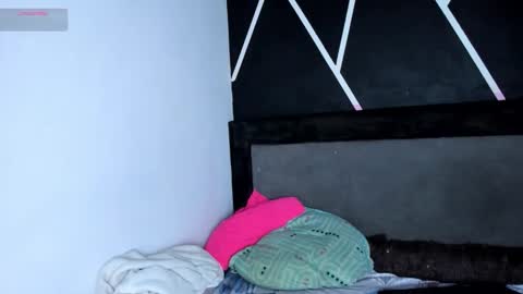 Snapshot of carol100597 chatting on April 2026 01:14:01 AM karol online show from April 2026 01:14:01 AM