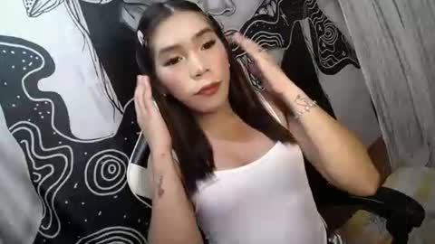 Carolina online show from November 2025 12:04:01 PM