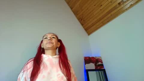 Snapshot of carol_love11 chatting on January 2025 04:48:01 AM Carol love11 online show from January 2025 04:48:01 AM