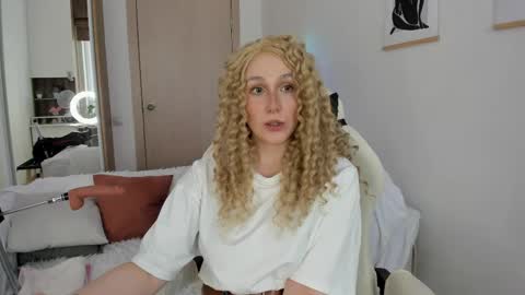 Snapshot of carol_may_ chatting on May 2026 07:04:01 AM carol_may_ online show from May 2026 07:04:01 AM