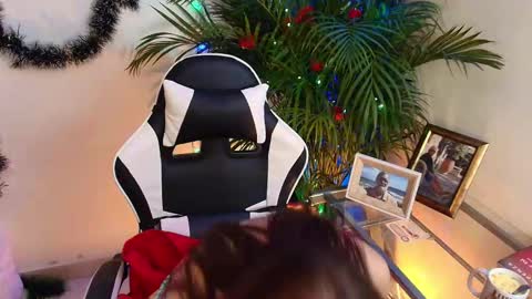 CAROL online show from December 2025 10:53:01 AM