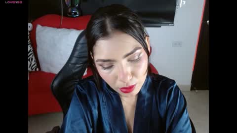 Snapshot of carolaine69_ chatting on July 2026 01:06:02 PM Caroline online show from July 2026 01:06:02 PM