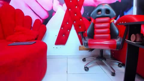 Snapshot of carolina_canndy chatting on February 2026 02:05:01 AM carolina_canndy online show from February 2026 02:05:01 AM