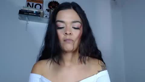 CarolinaM online show from September 2025 03:22:02 PM