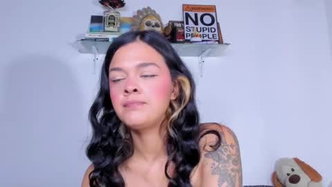 CarolinaM online show from November 2025 02:42:02 PM