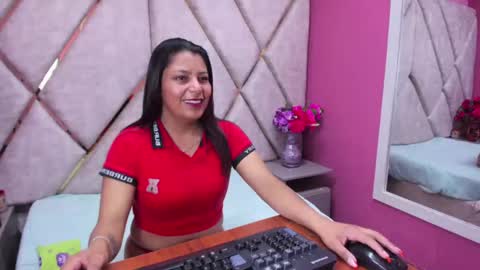 Snapshot of carolina_suarez_ chatting on October 2025 02:34:01 AM carolina suarez online show from October 2025 02:34:01 AM