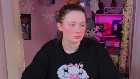 Snapshot of carolina_winter chatting on December 2025 05:13:01 AM Mira online show from December 2025 05:13:01 AM