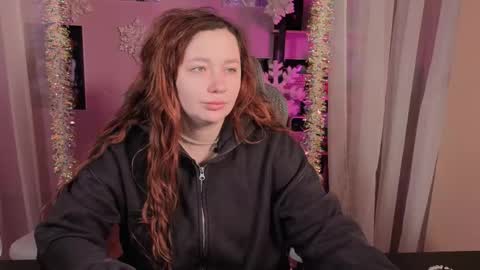 Snapshot of carolina_winter chatting on January 2026 06:06:02 AM Mira online show from January 2026 06:06:02 AM