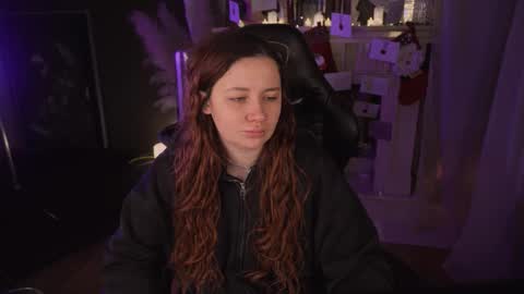 Snapshot of carolina_winter chatting on January 2026 05:21:01 AM Mira online show from January 2026 05:21:01 AM