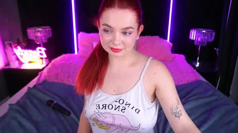 Snapshot of carolinadia chatting on December 2024 07:52:02 AM carolinadia online show from December 2024 07:52:02 AM