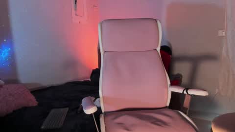 Snapshot of carolinarossees chatting on February 2025 02:26:01 AM CARO online show from February 2025 02:26:01 AM