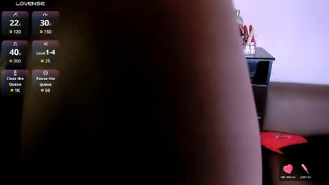 Snapshot of carolinasweet33 chatting on April 2026 11:27:01 PM carolina online show from April 2026 11:27:01 PM