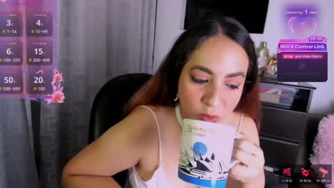 carolina online show from May 2026 01:01:02 AM