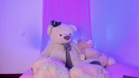 Snapshot of caroline_cute7 chatting on February 2026 06:22:01 AM caroline 3 online show from February 2026 06:22:01 AM