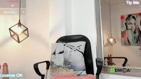 caroline daring online show from April 2026 01:41:02 PM