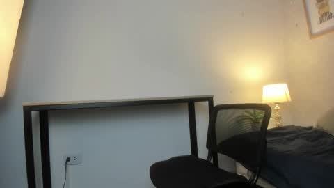  Caroline  online show from February 2026 11:38:02 AM