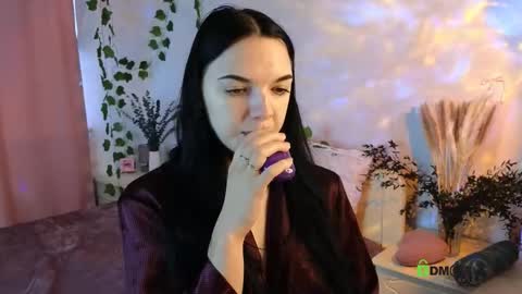 Snapshot of caroline_hey chatting on September 2025 02:19:01 PM Mary and Carol online show from September 2025 02:19:01 PM