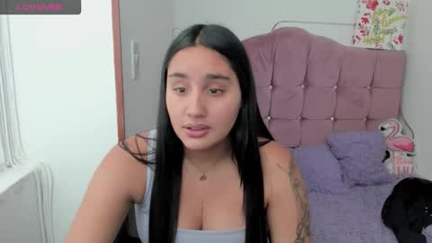 caroline_rodriguez_9 online show from December 2025 07:19:02 PM
