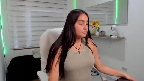 caroline_rodriguez_9 online show from March 2026 06:56:01 PM