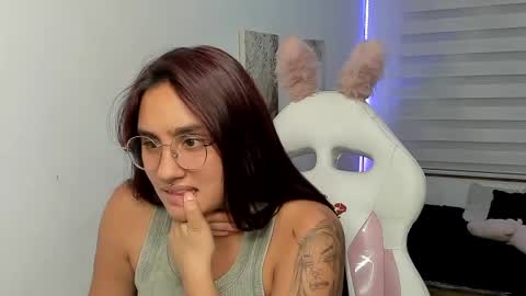 caroline_rodriguez_9 online show from July 2026 01:58:33 AM