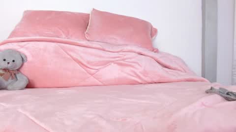 caroline online show from January 2025 08:33:02 PM