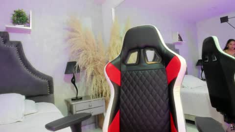 Snapshot of carolinefyre chatting on April 2026 01:12:01 PM Caroline online show from April 2026 01:12:01 PM