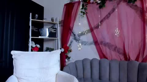 Caroline online show from May 2026 06:09:01 PM