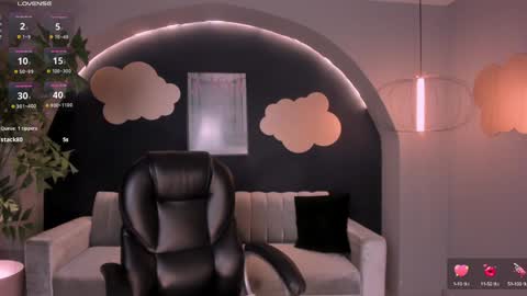 Caro online show from January 2025 04:41:01 PM