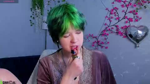 CarolineRichter online show from March 2026 02:37:02 AM