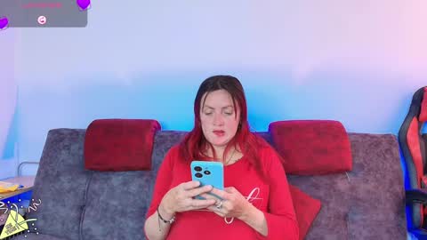 Snapshot of carolinhe_ chatting on September 2025 09:37:01 PM Carolinhe online show from September 2025 09:37:01 PM