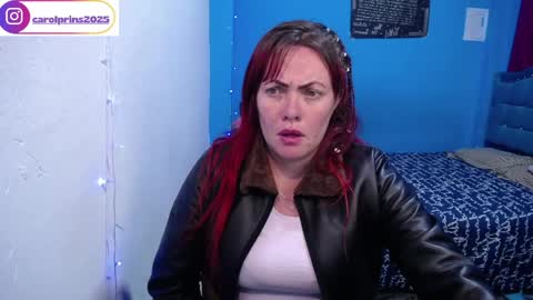 Carolinhe  online show from April 2026 03:07:02 AM