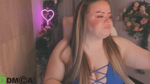 Snapshot of caroll_li chatting on March 2025 01:04:02 AM caroll_li online show from March 2025 01:04:02 AM